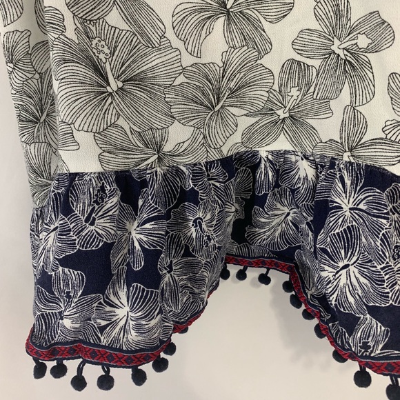 Flying Tomato Boho Tank with Pom Poms - Picture 4 of 6